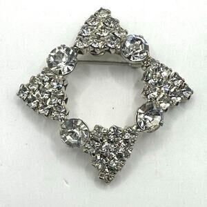 Rhinestone Stunning Brooch VTG Pin Costume jewelry Retro Vintage Inspired
